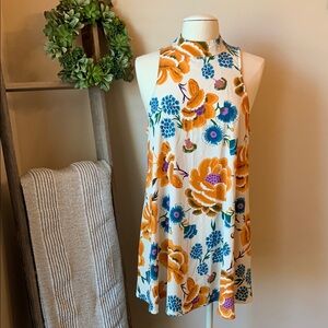 Halter dress with Vback